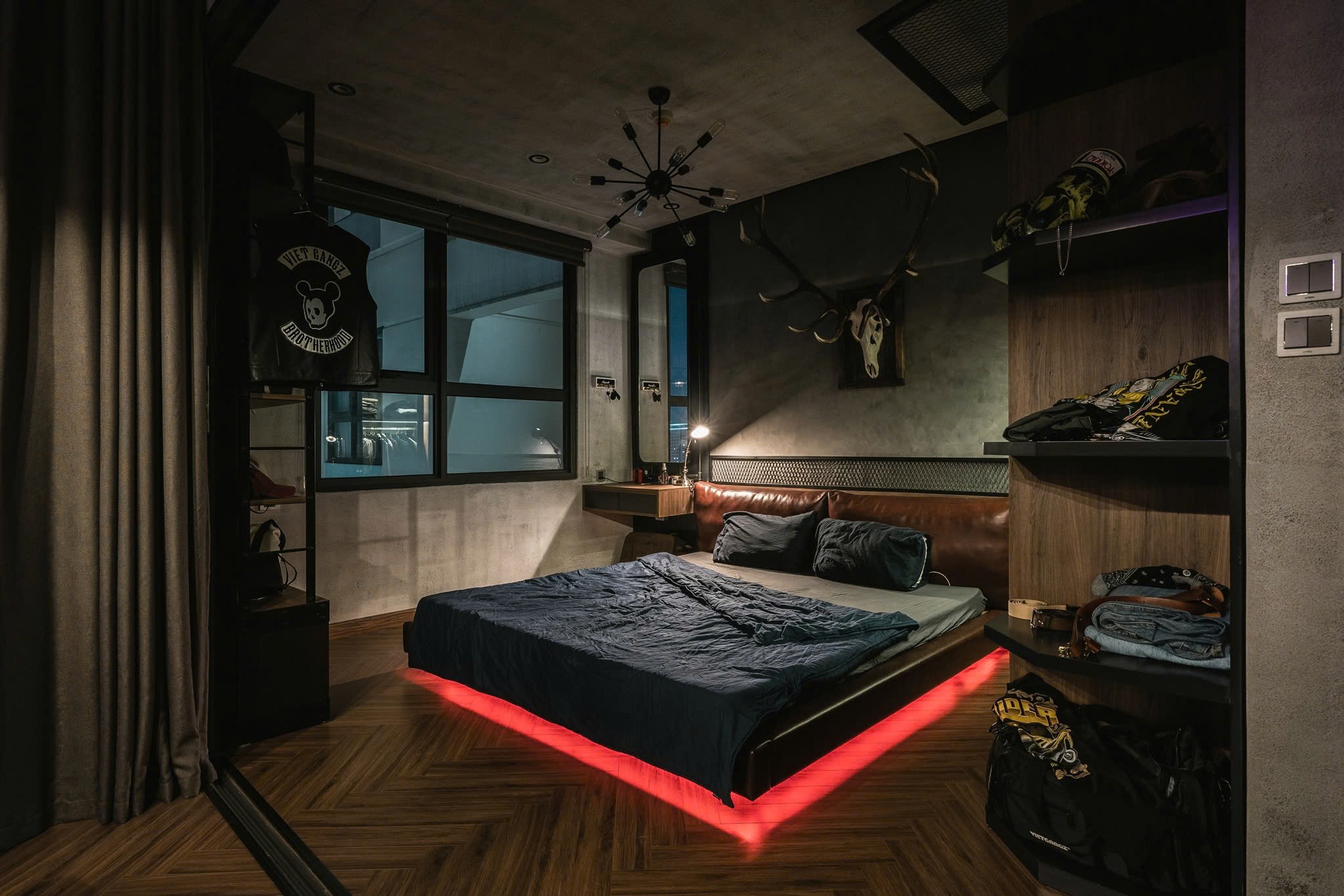 SIÊU PHẨM VINHOMES D'CAPITALE - Căn 74m2 tòa C6 trực diện hồ điều hòa, giá tốt 7