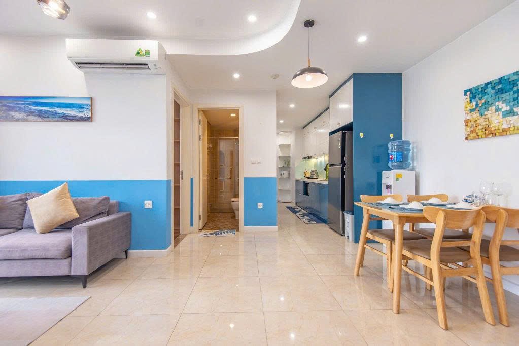 Bán gấp căn 2 ngủ dt 73m2 tòa C3 Vinhomes D'capitale, giá 9 tỷ 5