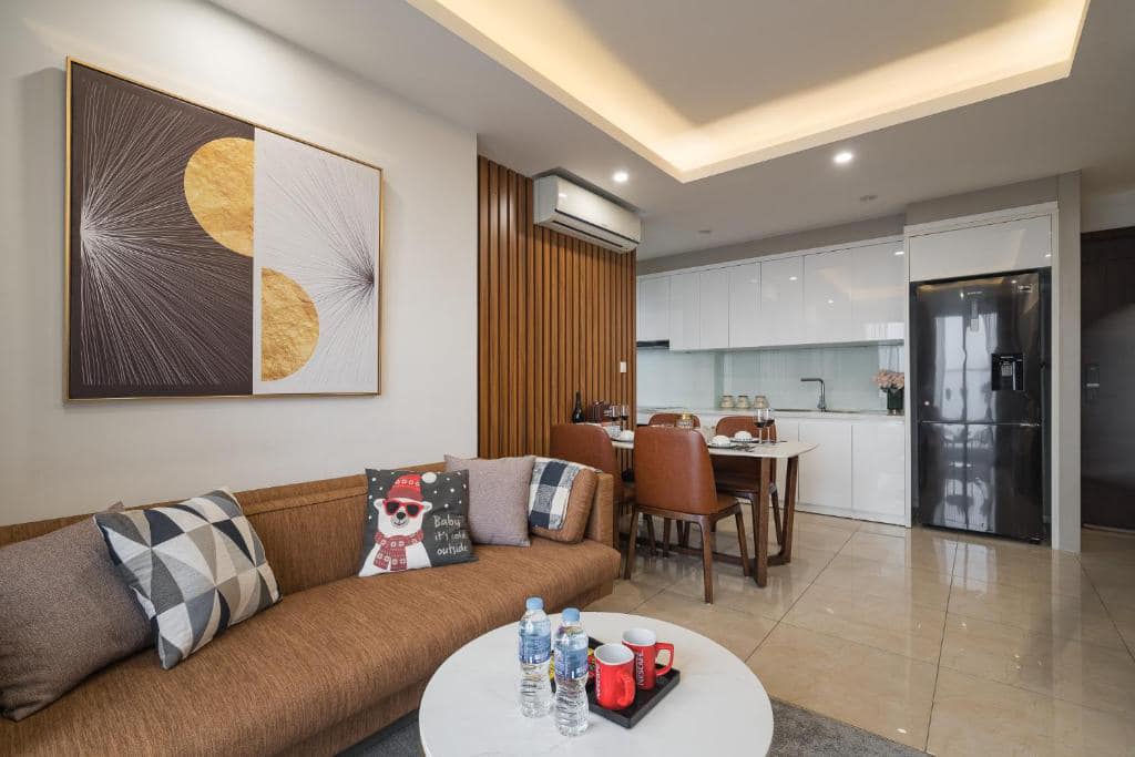 Bán căn hộ VIEW HỒ 2 ngủ Vinhomes D'capitale, sổ lâu dài, giá chỉ 9 tỷ 5