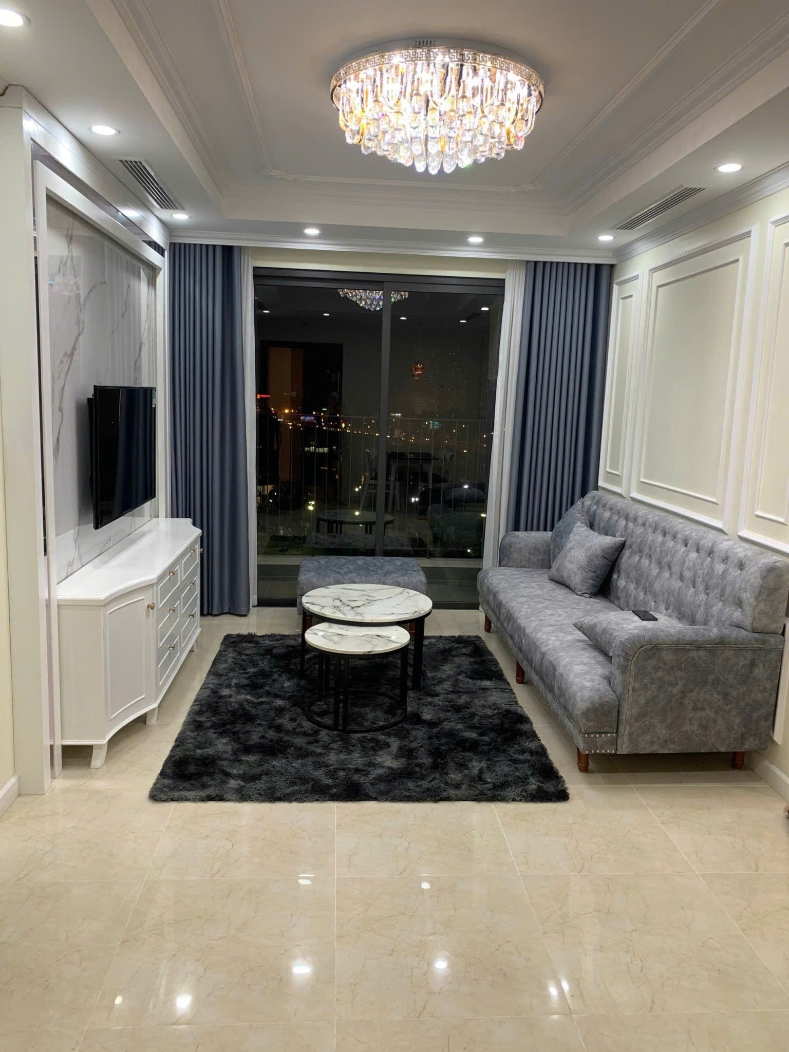 Cần bán căn 2 ngủ - 72m2 tại tòa C7 Vinhomes D'capitale, giá tốt 5