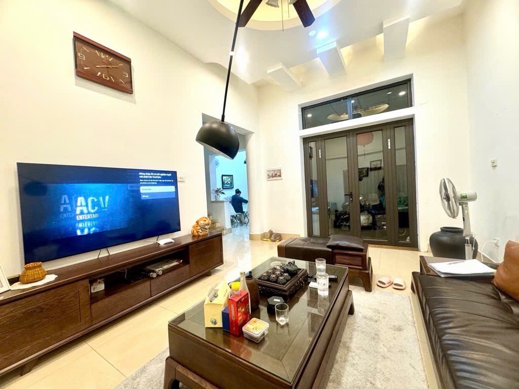 Cần bán Nhà mặt tiền đường Hoàng Mai, Phường Hoàng Văn Thụ, Diện tích 61m², Giá 12.8 Tỷ