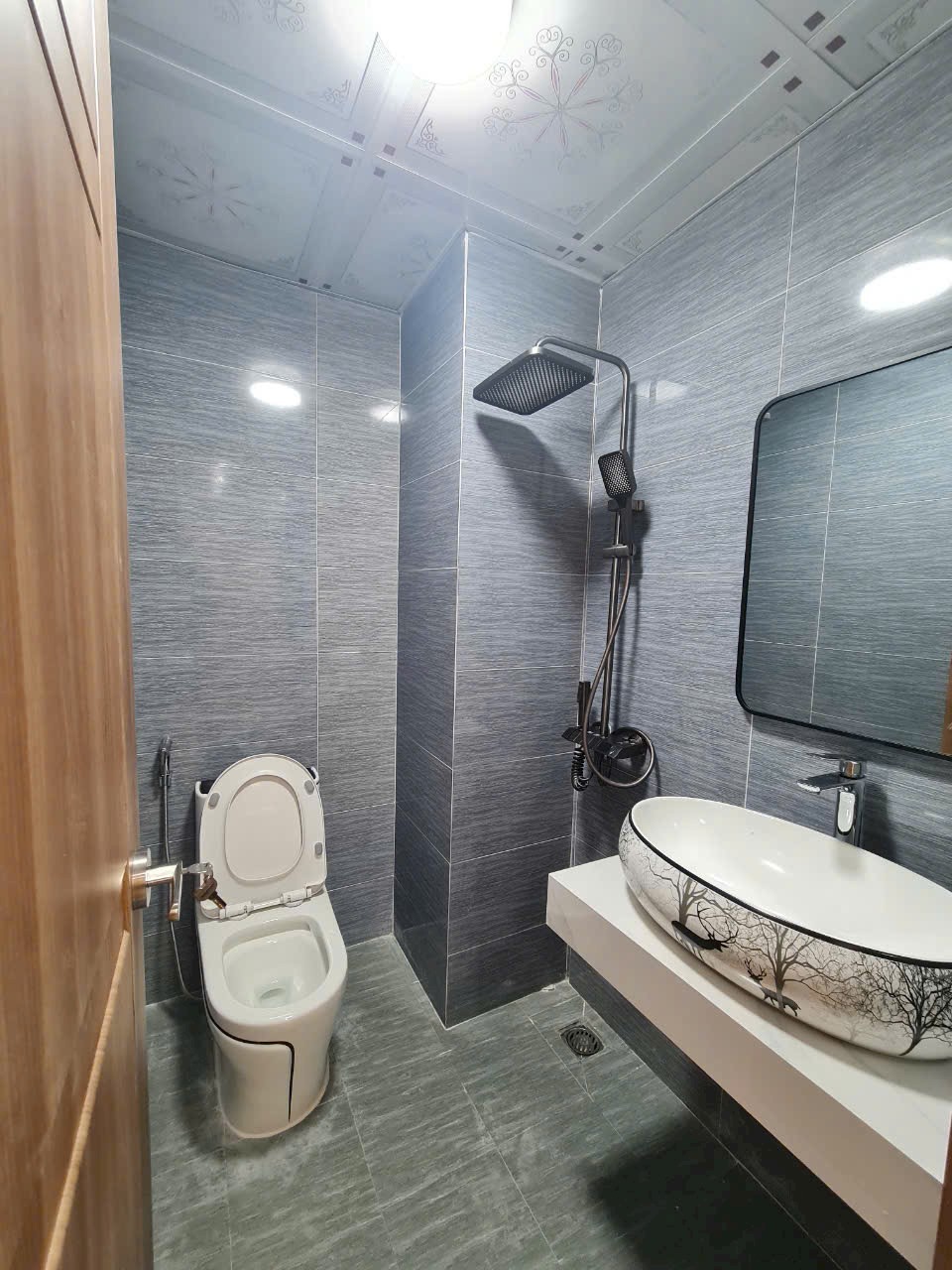 Cho thuê nhà hai cửa đi, Bách Khoa, thang máy, 100m2x 5T vỉa hè 31 Tr 2