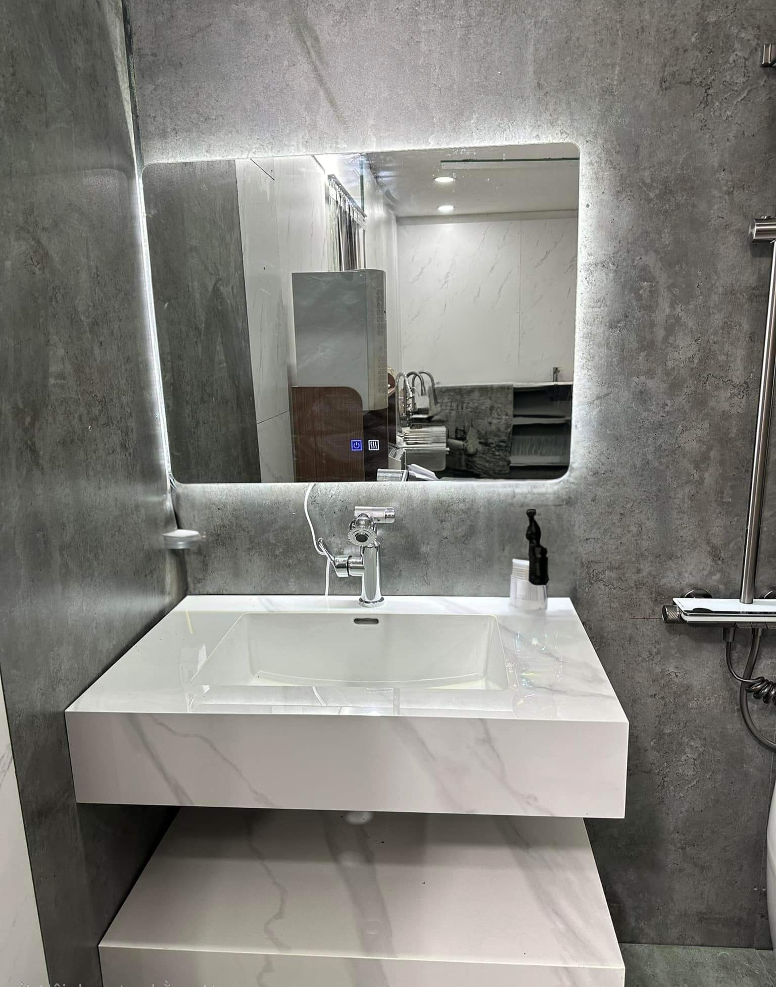 Mình cho thuê nhà mới, hai mặt tiền, Thụy Khuê, 107m2x 4T vỉa hè 30 Tr 2