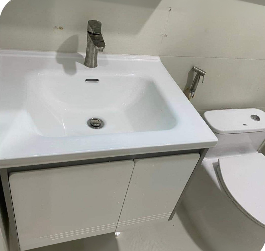 Mình cho thuê nhà đẹp, căn góc, Nguyễn Thị Định, 97m2x 4T vỉa hè 29 Tr 2