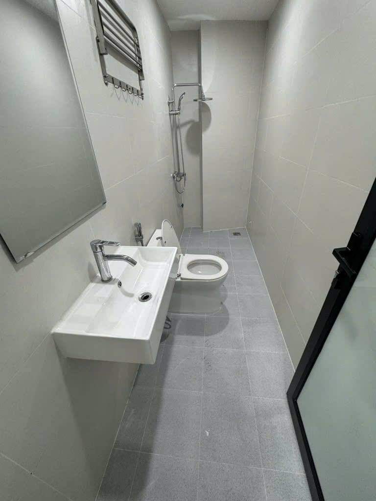 Cho thuê nhà căn góc, Thang máy, PCCC, Vỉa hè, 107m2- 5T, Lò Đúc_51 Tr 3