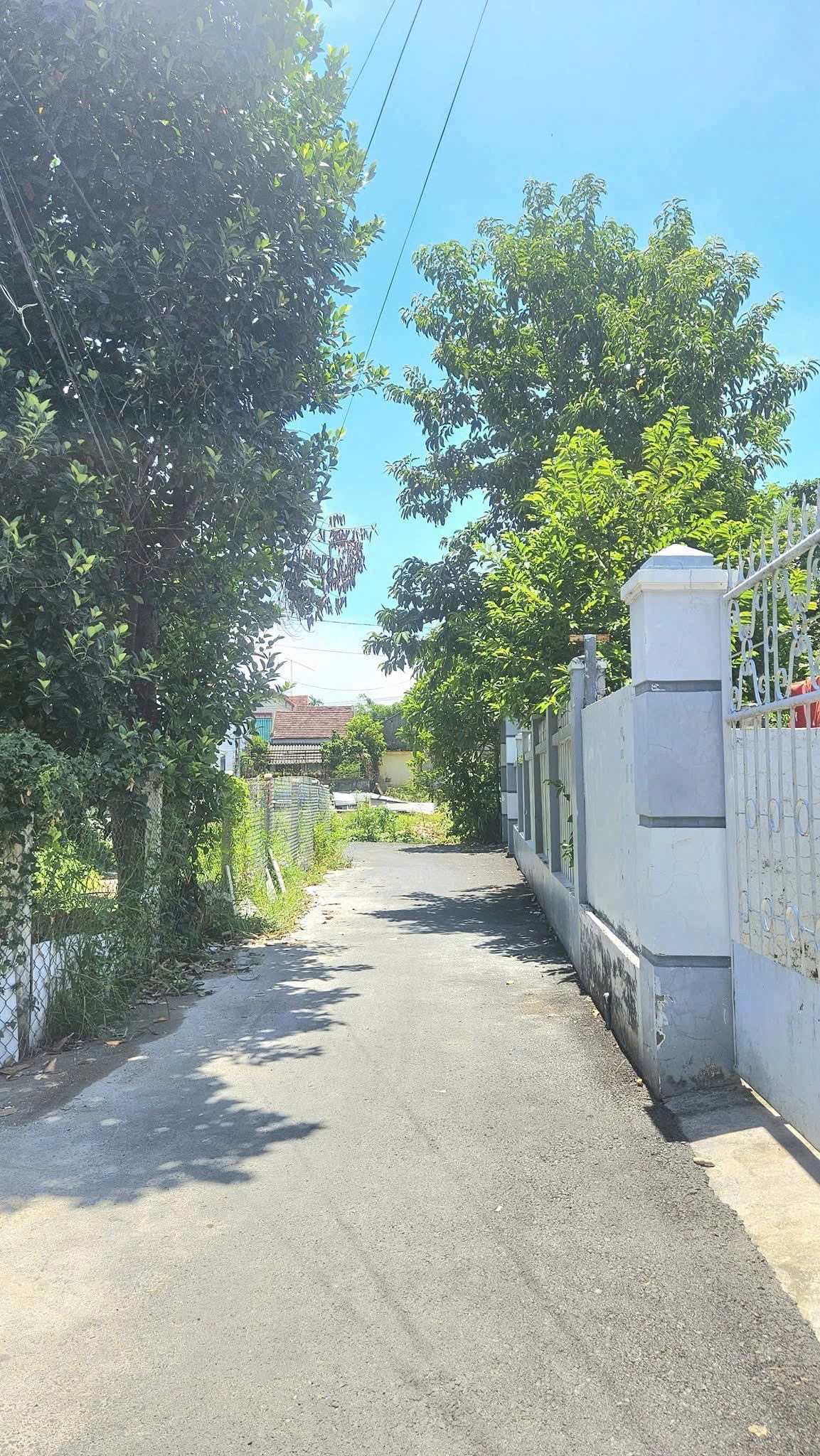 BÁN NHÀ VƯỜN LÔ GÓC 2 MẶT TIỀN NGAY THỊ TRẤN DIÊN KHÁNH 4