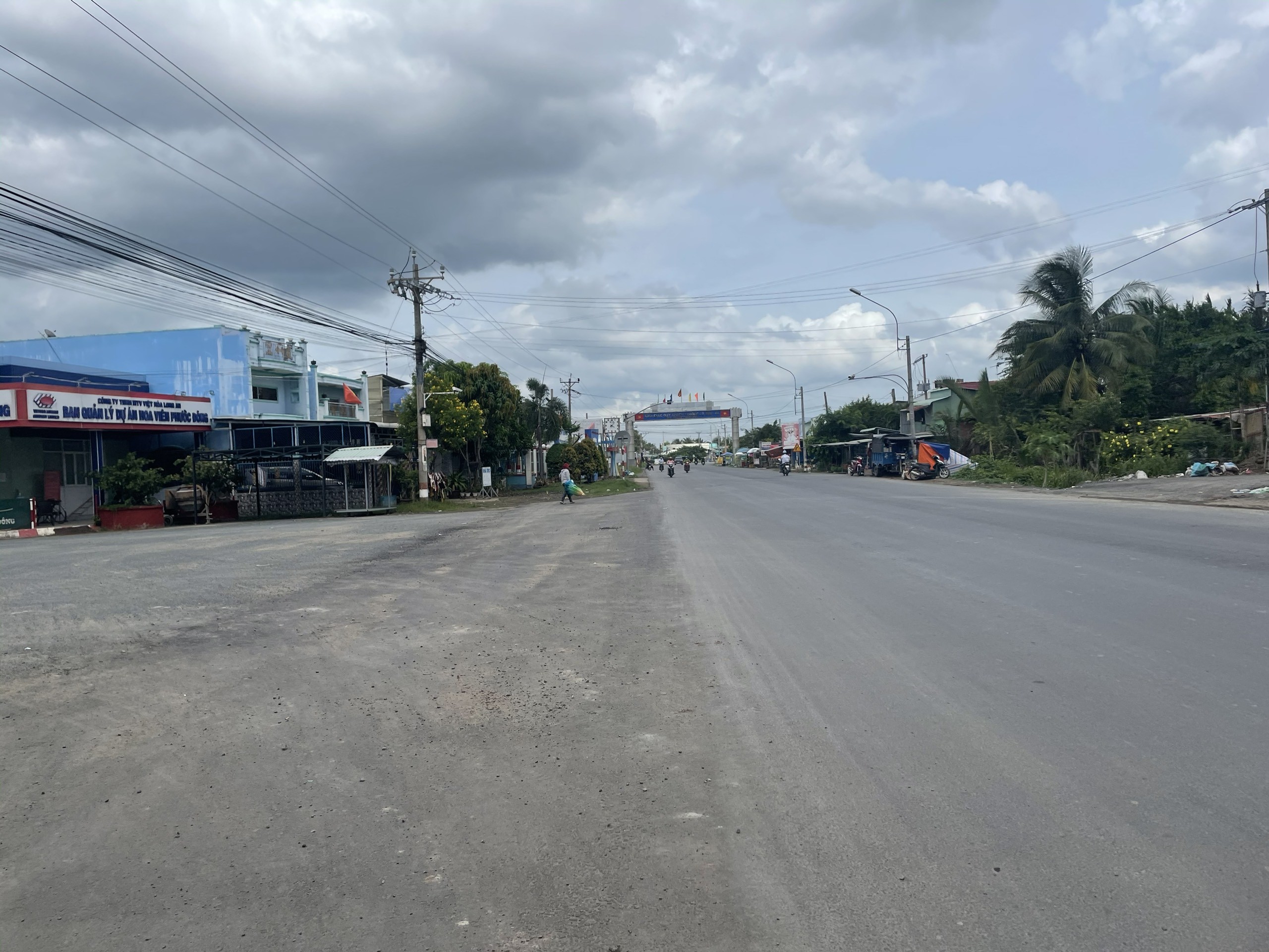 Đất nền 100m2 kdc Phước Đông cần bán gấp giá rẻ 950tr