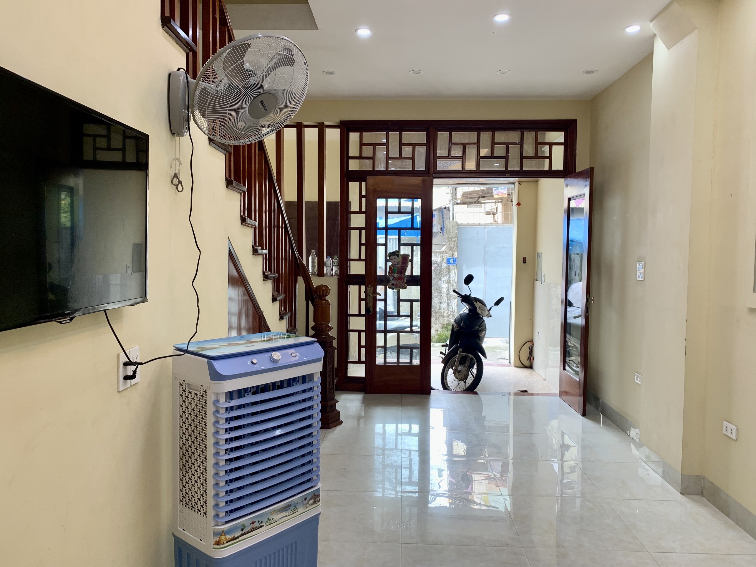 Chính chủ cho thuê nhà riêng 5 phòng ngủ tại Định Công Hạ 6