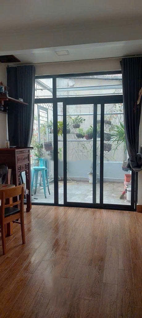 Cho thuê nhà riêng ngõ 61 Phùng Chí Kiên, Cầu Giấy 35m x 5T giá 15 triệu, đủ đồ 4