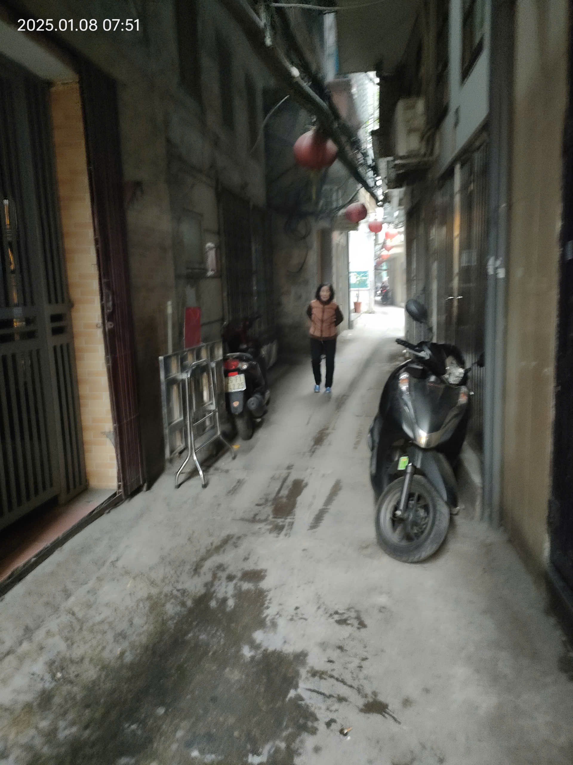 Bán gấp giá rẻ Giải Phóng 70m, cấp 4, mặt tiền 4.3m, 1.05 tỷ Hoàng Mai.+