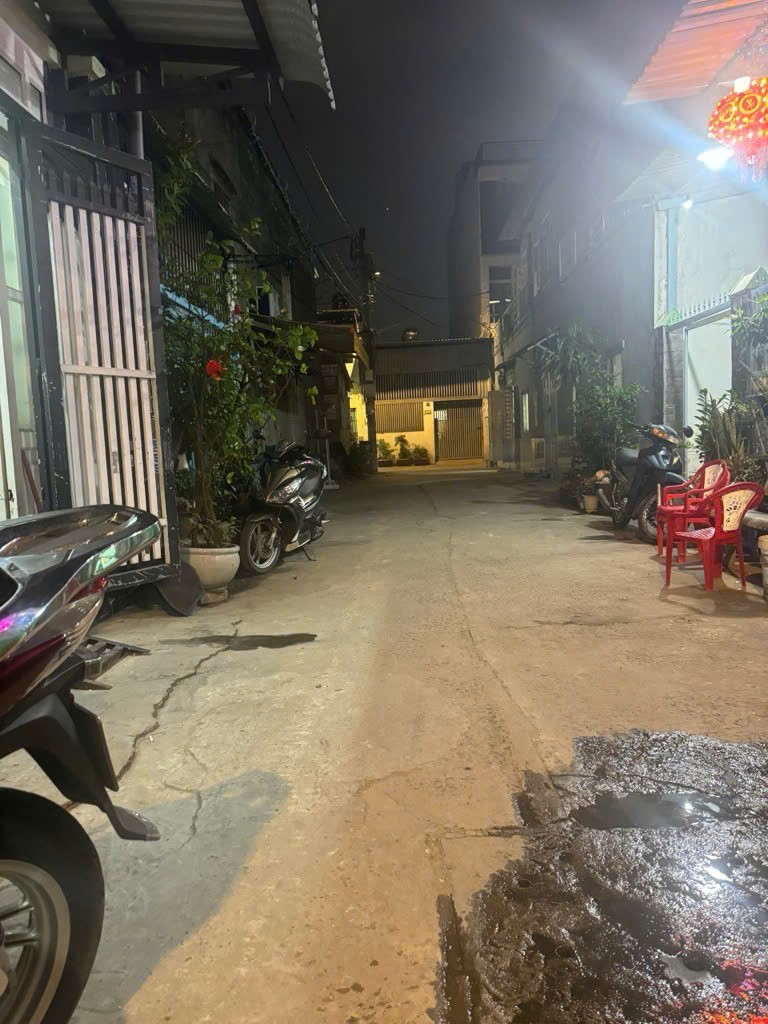 HÀNG THƠM NHÀ 2 TẦNG (4x12) HẺM VIP GẦN MẶT TIỀN TÂN CHÁNH HIỆP 03, Q12 2