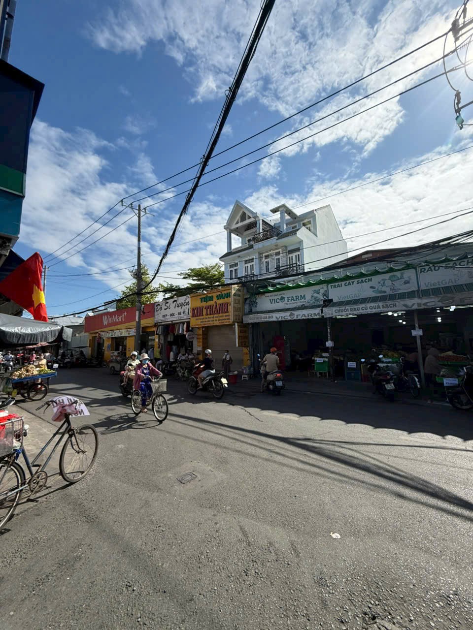 NHÀ (10x28) MẶT TIỀN KINH DOANH ĐỈNH - NGAY CHỢ CÂY SỘP ĐHT02, Q12 2