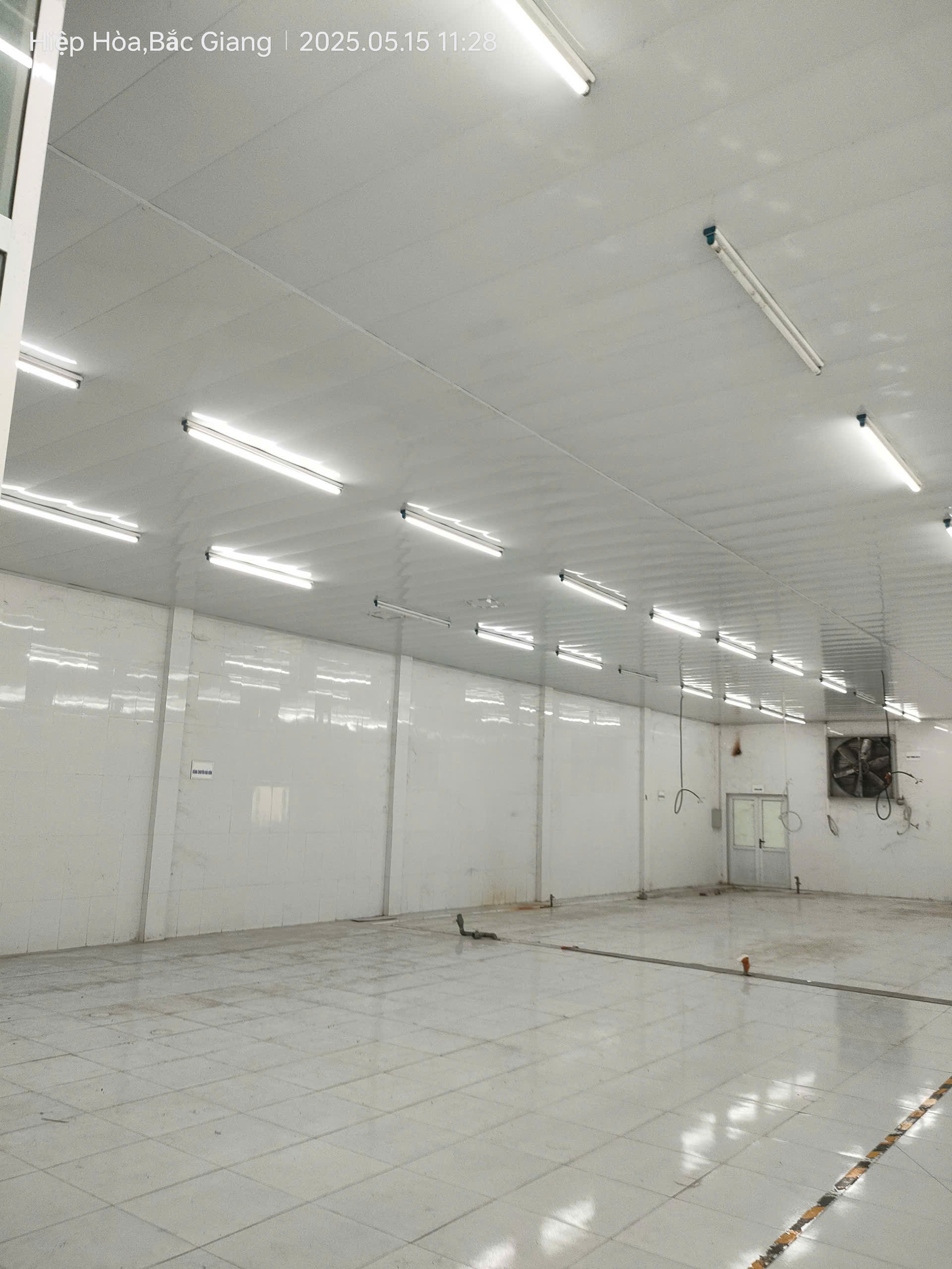 Hàng kín chưa đăng mạng nhà xưởng Nguyễn Văn Giáp 300m, mặt tiền 10m, 2.7 tỷ Mỹ Đình.