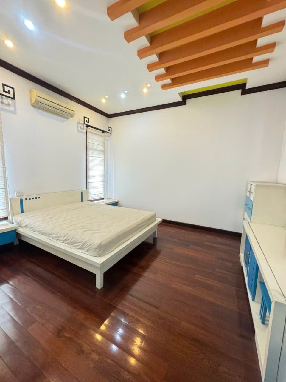 BÁN NHÀ THANH XUÂN, LÔ GÓC 3 THOÁNG, OTO TRÁNH, VỈA HÈ KINH DOANH, 55M 5 TẦNG, CHỈ 28.X TỶ 4