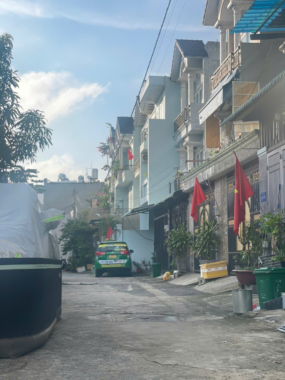 NHÀ ĐẸP GIÁ CỰC RẺ P. TRUNG MỸ TÂY, Q12 – TRỆT LẦU ĐẸP MỚI – PHÁP LÝ CHUẨN CHỈNH! 2