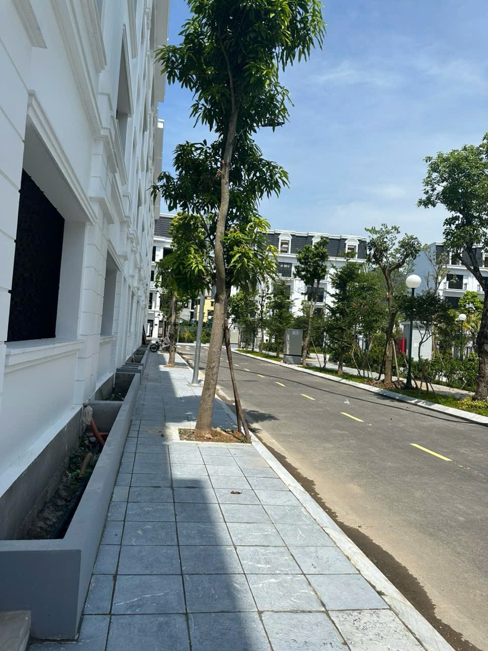 Chính chủ cho thuê căn shophouse 100m2 x 5 tầng, khu nhà ở tổ 6 phường Xuân Phương Sông Đà 7 3