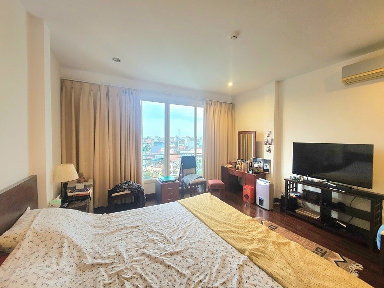 Cho thuê Căn hộ chung cư đường Xuân Diệu, Phường Quảng An, Diện tích 200m², Giá 57.2 Triệu/tháng 7