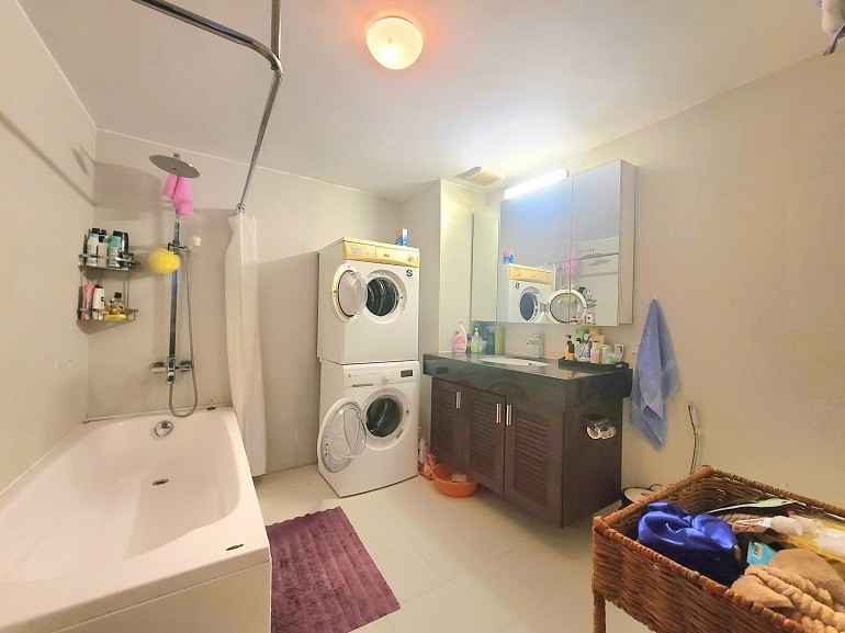 Cho thuê Căn hộ chung cư đường Xuân Diệu, Phường Quảng An, Diện tích 200m², Giá 57.2 Triệu/tháng 8