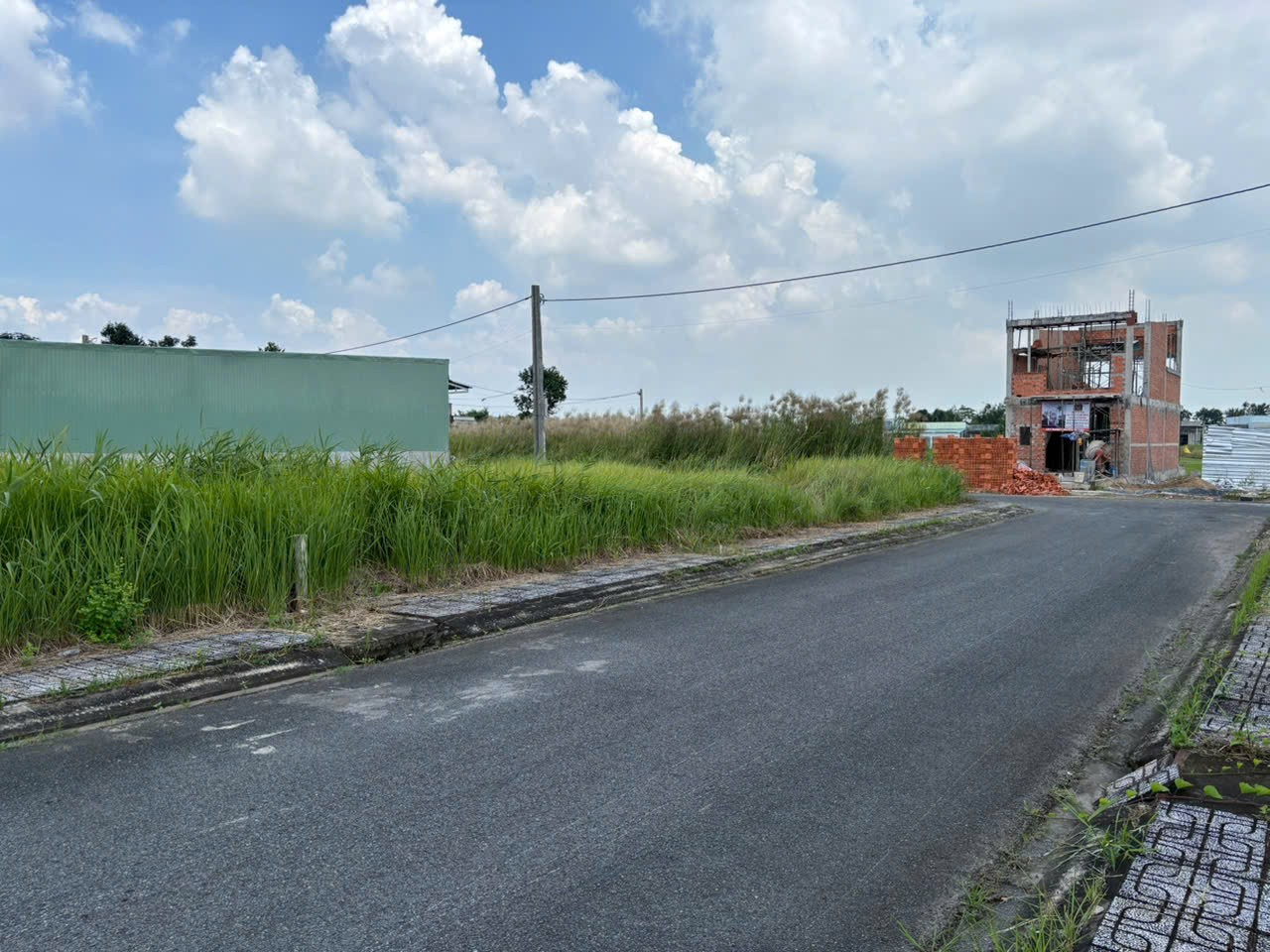 Đất nền 144m2 lô góc kdc Nam Phong Ecotown giá ngộp 1 tỏi 250tr 2