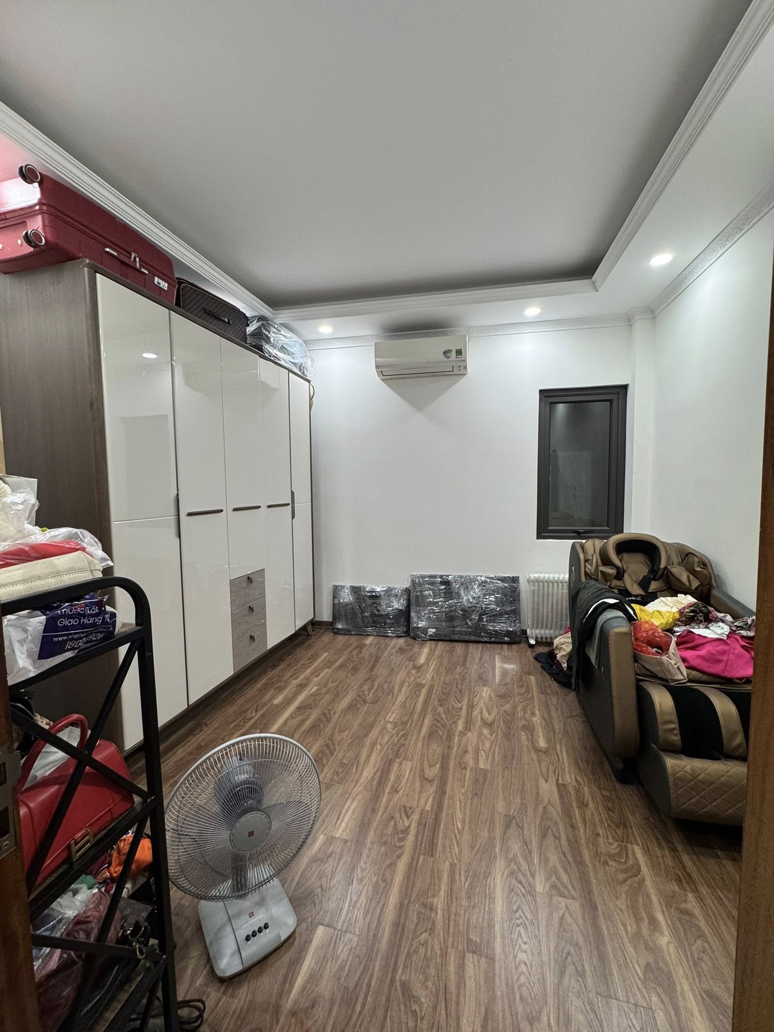 BÁN NHÀ HOÀNG NGÂN THANH XUÂN, PHÂN LÔ OTO TRÁNH VỈA HÈ KINH DOANH, 42M MT4.2 CHỈ 17.X TỶ 3