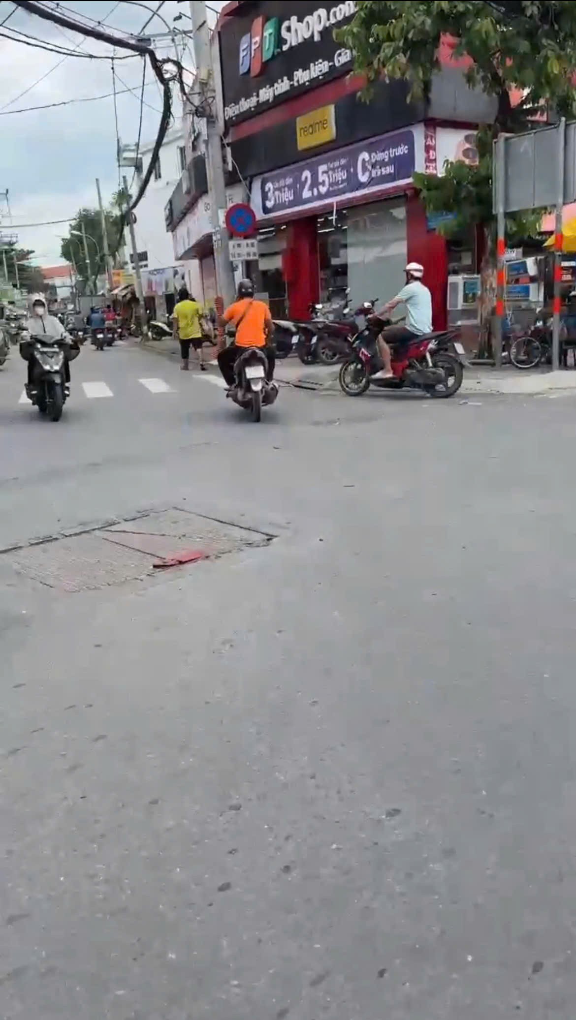 NHÀ XƯỞNG SIÊU ĐẸP (1.100M²) – NGAY NGÃ TƯ TÔ KÝ THỚI TAM THÔN 18, HÓC MÔN 2