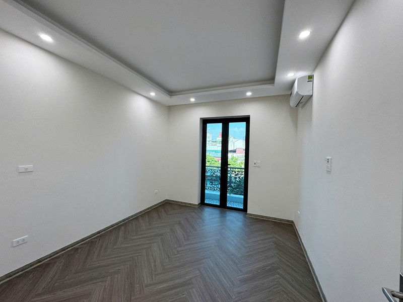 [Chính Chủ] Bán Nhanh Nhà 69m2 4 Tầng Thang Máy Việt Hưng - Đối Diện Chợ Diêm Gỗ, Sổ Đỏ Sẵn Sàng 10