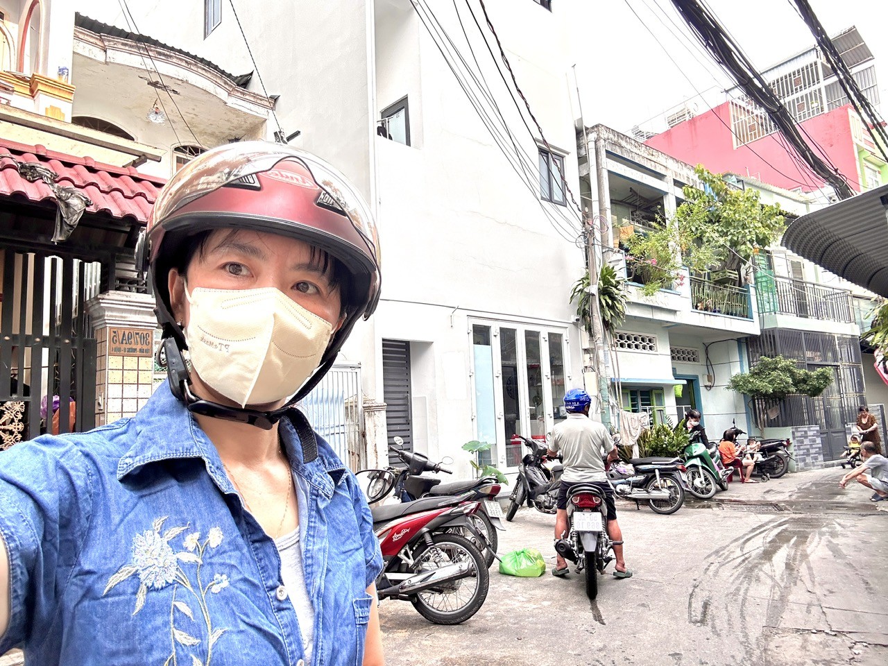 BÁN NHÀ Đ.TÔN ĐẢN- TRƯỚC NHÀ RỘNG 8M- NGANG NỞ HẬU- GIAO THƯƠNG GIỮA TÔN THẤT THUYẾT VÀ NGUYỄN TÂT 4