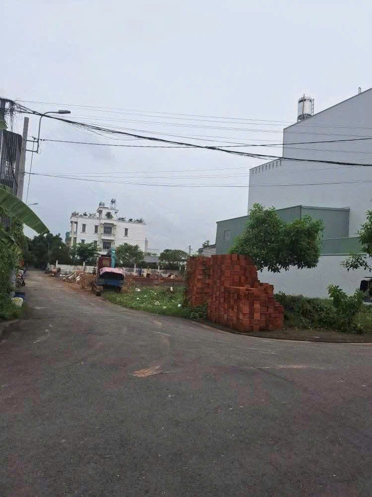 LÔ GÓC (13x30) 2MT ĐẸP HUỲNH THỊ NA (CÁCH MT 50M) GẦN HIỆP THÀNH, Q12 CHỈ 12.5 TỶ 5