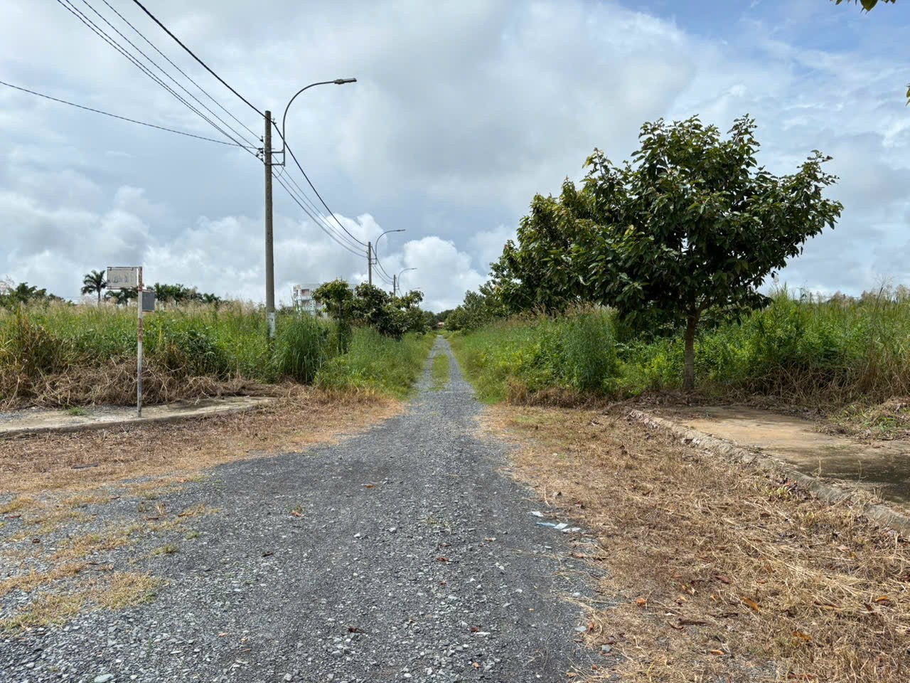 Đất nền kdc Phước Đông 100m2 cần bán gấp giá xã lỗ 830tr 2