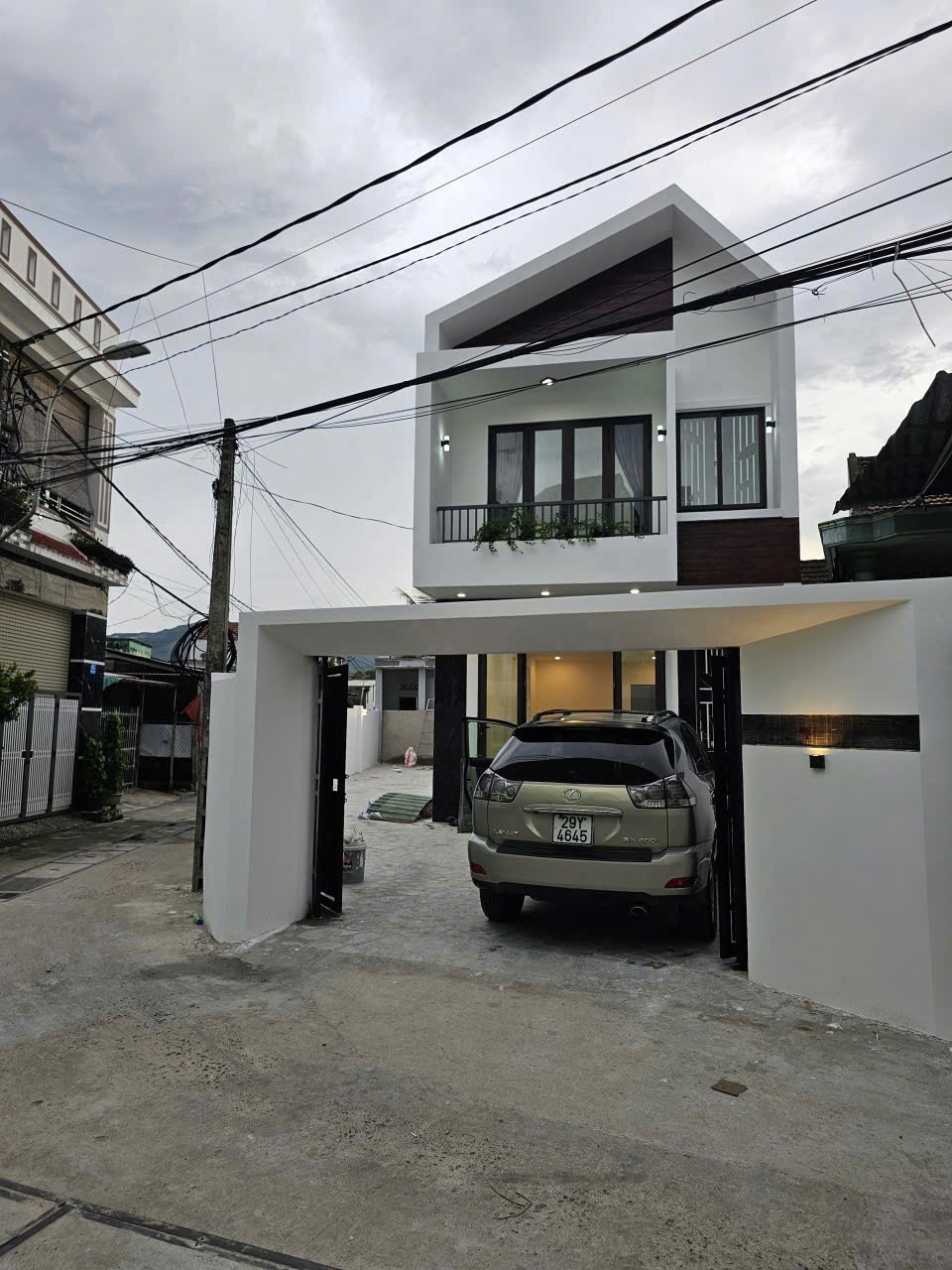 BÁN NHÀ VƯỜN LÔ GÓC 2 MẶT TIỀN NGAY THỊ TRẤN DIÊN KHÁNH 2