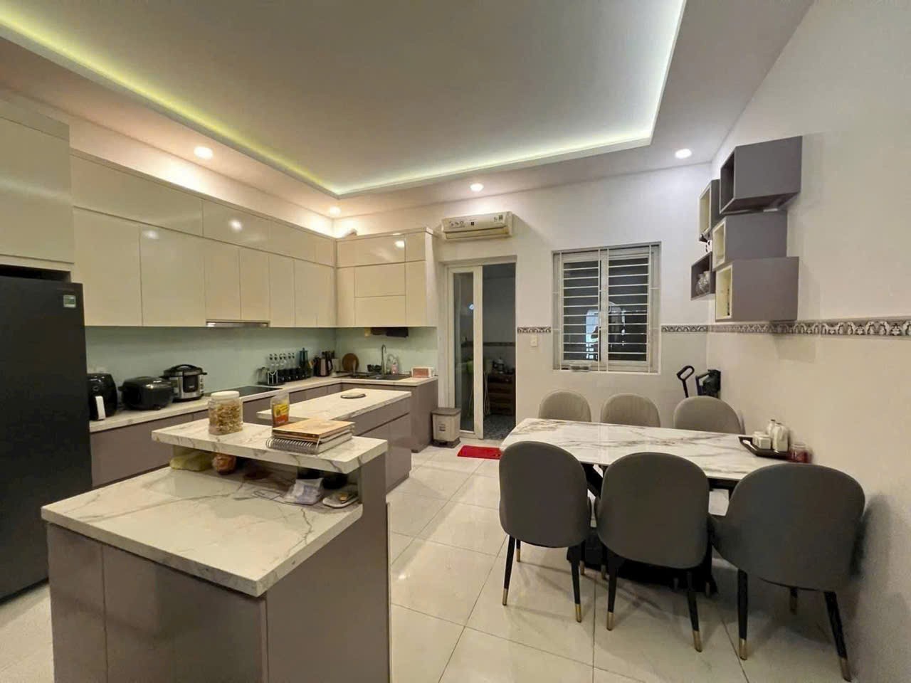 Cần bán Nhà mặt tiền Phường Tăng Nhơn Phú A, Quận 9, Diện tích 110m², Giá 12 Tỷ 4