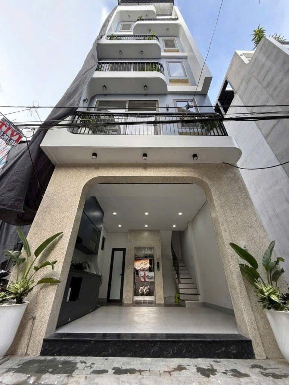 NHÀ MỚI FULL NỘI THẤT 6 TẦNG THANG MÁY Ô TÔ ĐỖ CỬA THẠCH BÀN - LONG BIÊN 30M2 8.3 TỶ.