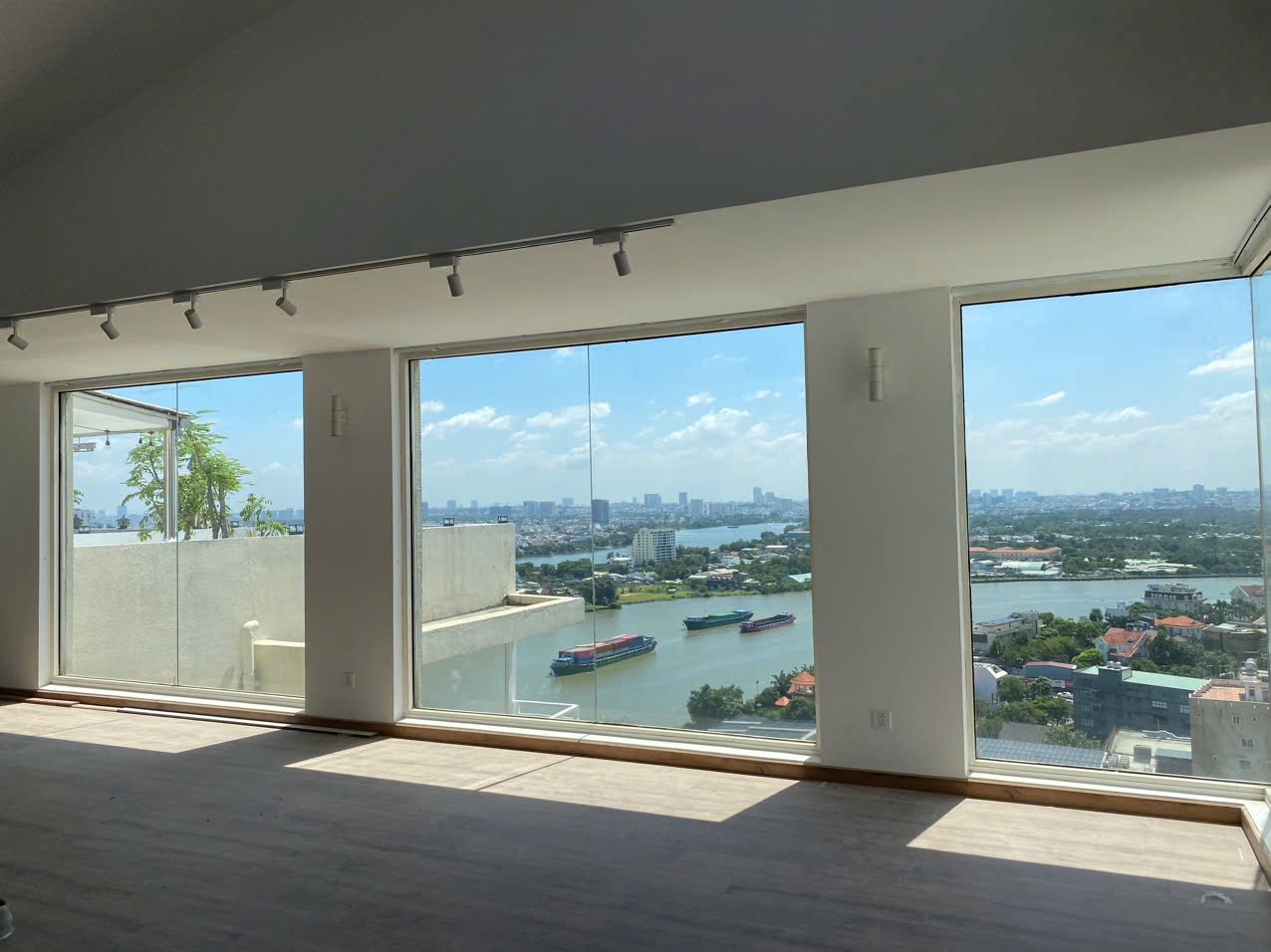 Cho thuê Căn hộ chung cư Phường Thảo Điền, Quận 2, Diện tích 330m², Giá Thương lượng 12