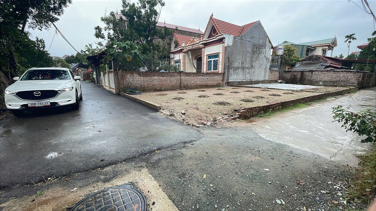 EM GÁI CẦN TIỀN MUỐN BÁN 85M LÔ GÓC 2 MẶT TIỀN, ĐƯỜNG THÔNG OTO NGỦ TRONG NHÀ NGAY TL 82 VÕNG