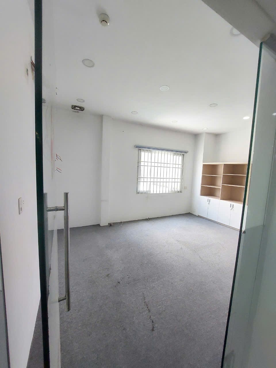 Cho thuê Văn phòng Phường 11, Quận 6, Diện tích 438m², Giá 0180 Triệu/tháng 2