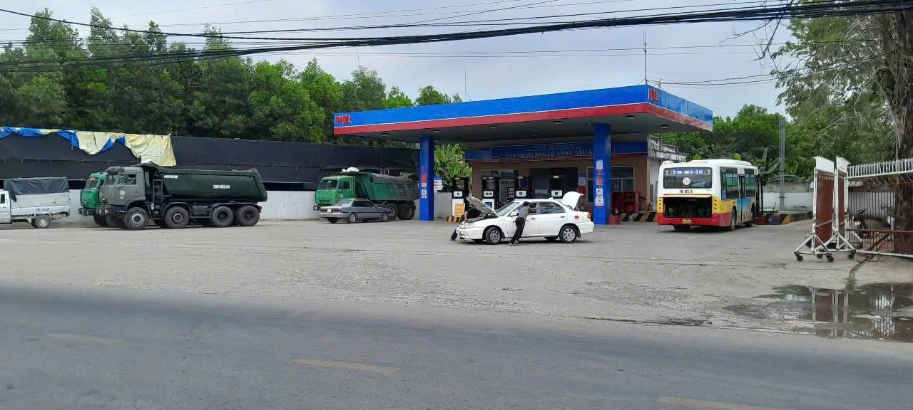 BÁN CÂY XĂNG 08 TRỤ BƠM ĐANG HOẠT ĐỘNG – GIÁP RANH HÓC MÔN – DOANH THU ỔN ĐỊNH 2