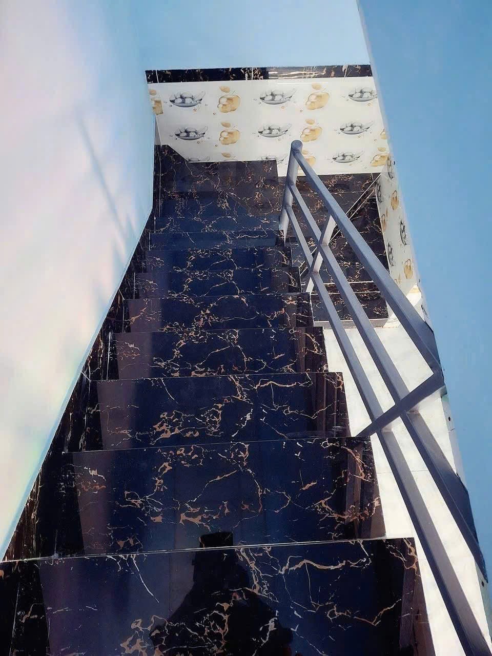 Bán gấp nhà cấp 4 xã Đức Lập Hạ tổng dt 250m2 ( có 132m2 thổ ) 1 lầu 4pn 2wc giá 1,68 tỷ 2