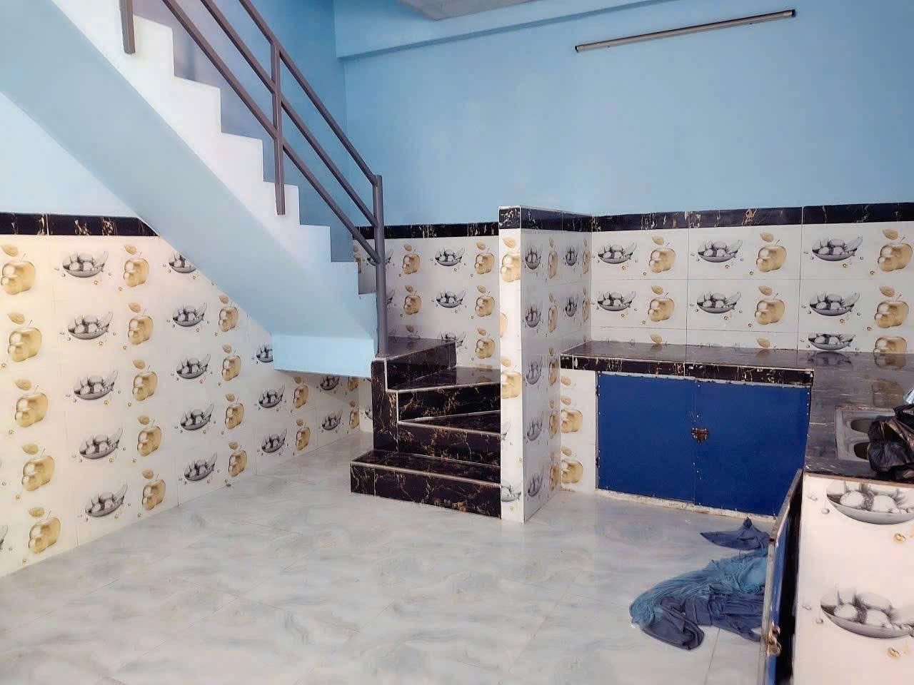 Bán gấp nhà cấp 4 xã Đức Lập Hạ tổng dt 250m2 ( có 132m2 thổ ) 1 lầu 4pn 2wc giá 1,68 tỷ 3