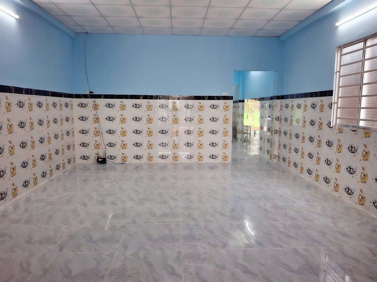 Bán gấp nhà cấp 4 xã Đức Lập Hạ tổng dt 250m2 ( có 132m2 thổ ) 1 lầu 4pn 2wc giá 1,68 tỷ 5