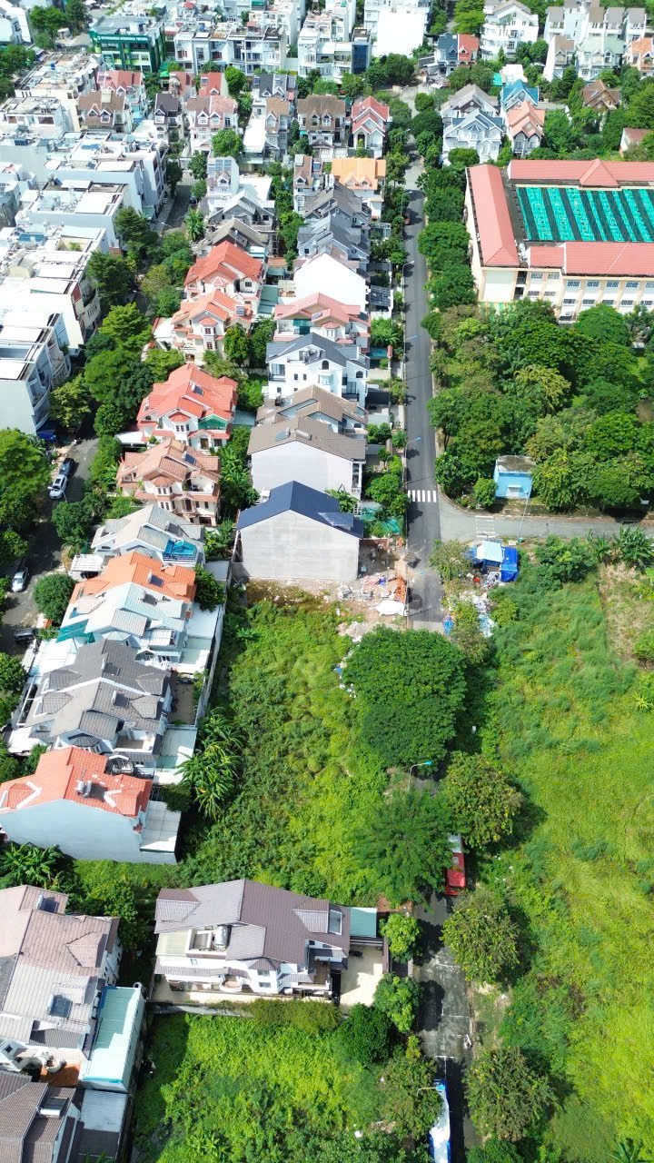 Cần bán Biệt thự Phường Phước Long B, Quận 9, Diện tích 300m², Giá 37 Tỷ 6