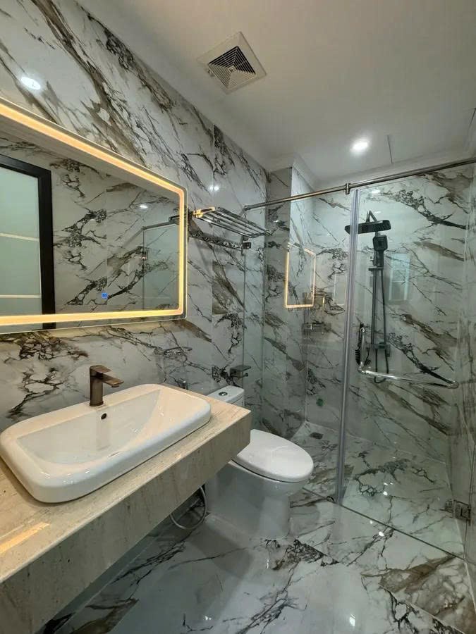 BÁN NHÀ QUANG TRUNG - HÀ ĐÔNG (NGAY LÊ TRỌNG TẤN) - 33M X 5 TẦNG , GIÁ NHỈNH 9 TỶ - Ô TÔ ĐỖ CỬA - 4