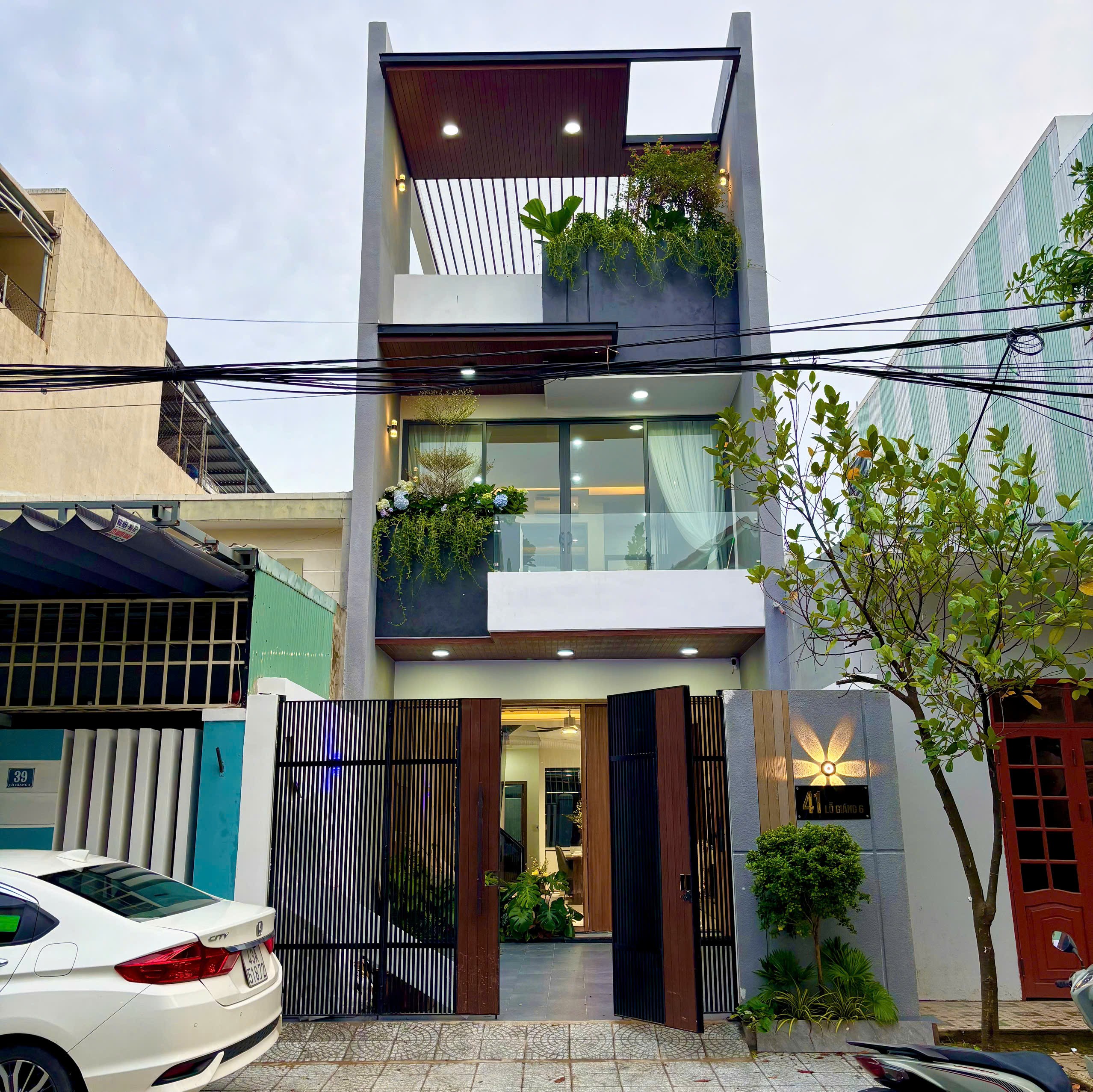 BÁN NHÀ 3 TẦNG -FULL NỘI THẤT ĐƯỜNG THANH LƯƠNG 12 -HOÀ XUÂN- ĐÀ NẴNG