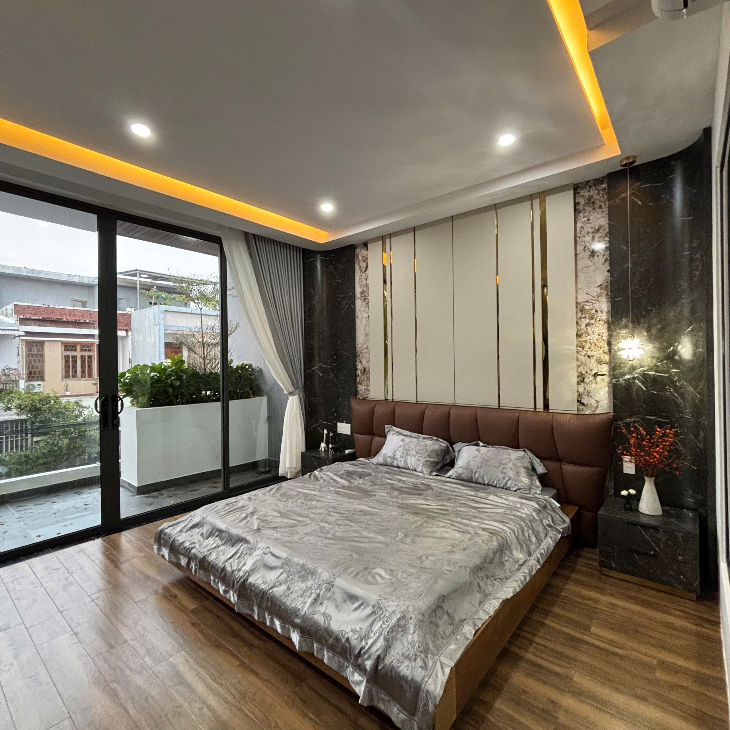 BÁN NHÀ 3 TẦNG MỚI ĐƯỜNG LỖ GIÁNG ,HOÀ XUÂN,ĐÀ NẴNG 6