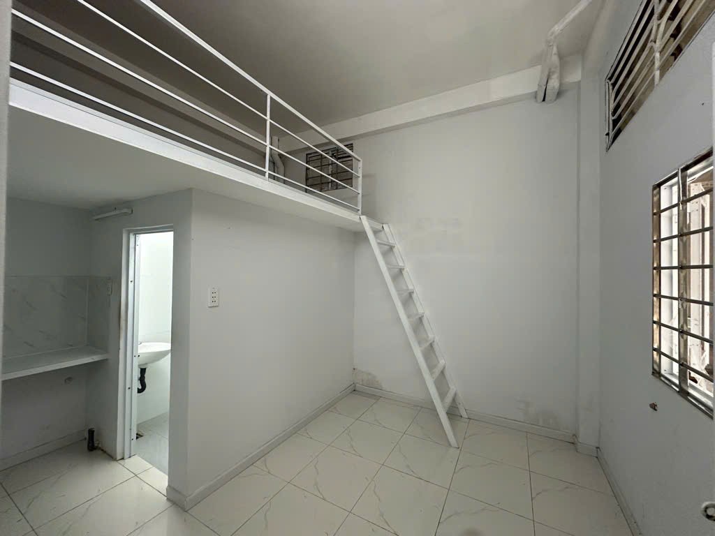 Bán nhà MT Lê Thị Chợ Quận 7 – diện tích 5x24m, 2 tầng, đang kinh doanh CHDV 4