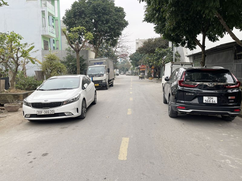 Bán Nhà C4 Mặt Phố Chính Trung 110m2 - KĐT 31ha Trâu Quỳ Gia Lâm, MT 5,3m, Sổ Đỏ Sẵn