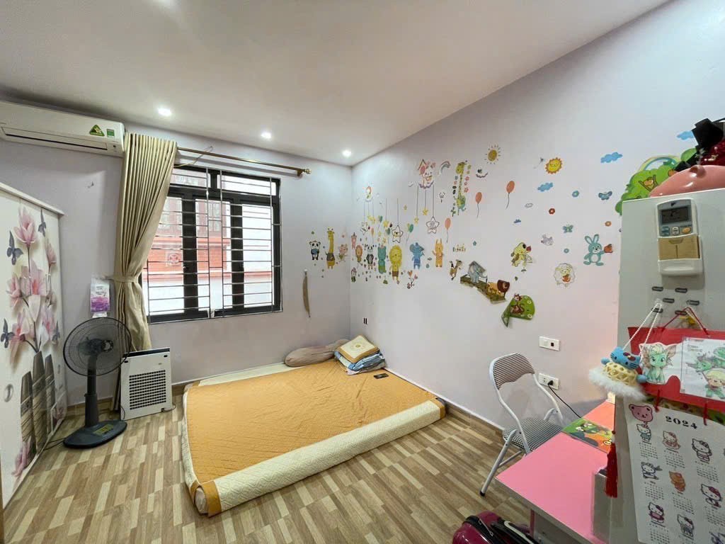 NHÀ ĐẸP DÂN XÂY KIÊN CỐ 3 TẦNG 3 P NGỦ An Đào C 43m2 X 6.75 tỷ Long Biên. 4