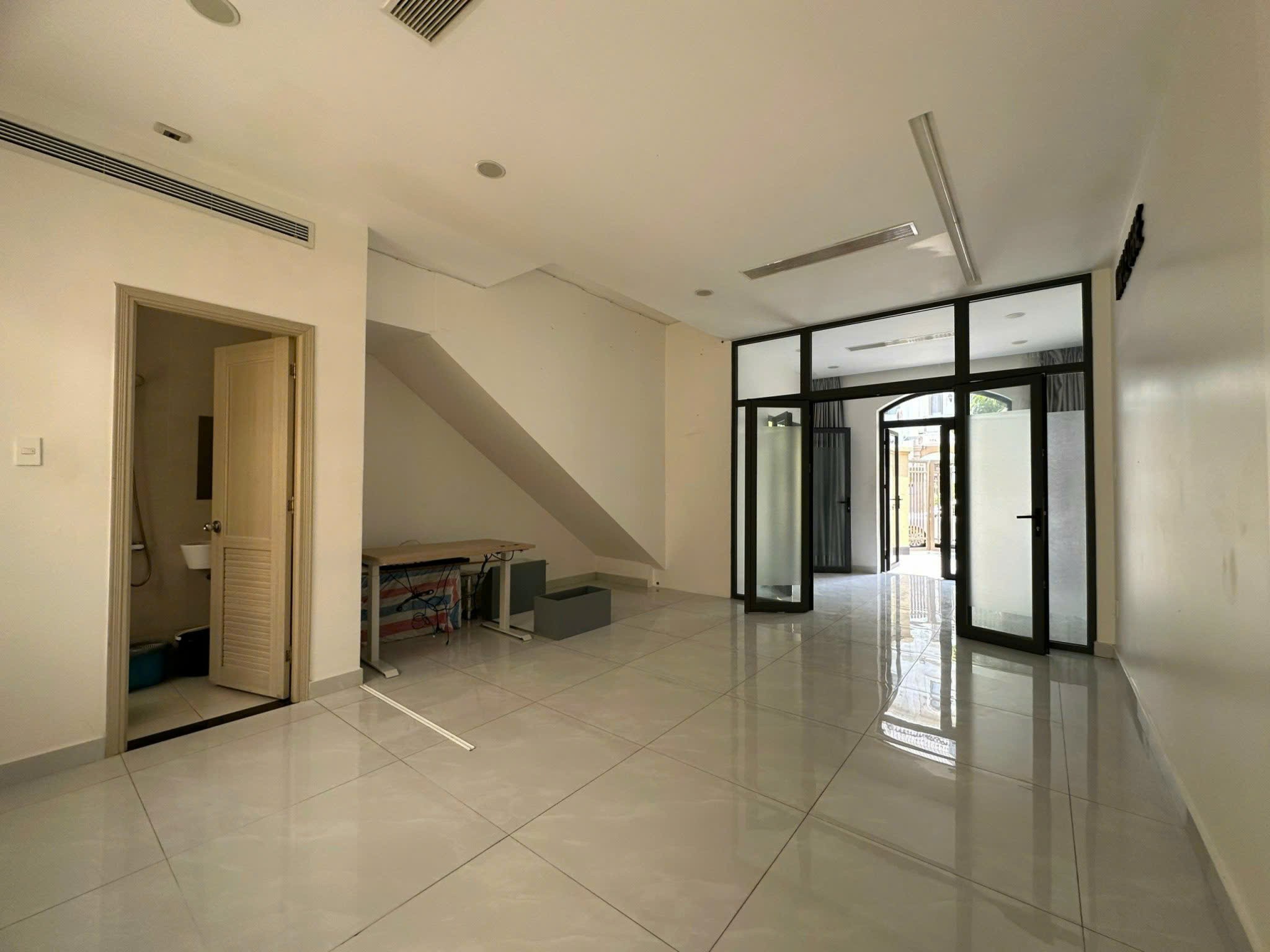 Cho thuê Nhà mặt tiền Phường 9, Phú Nhuận, Diện tích 86m², Giá 50 Triệu/tháng 2