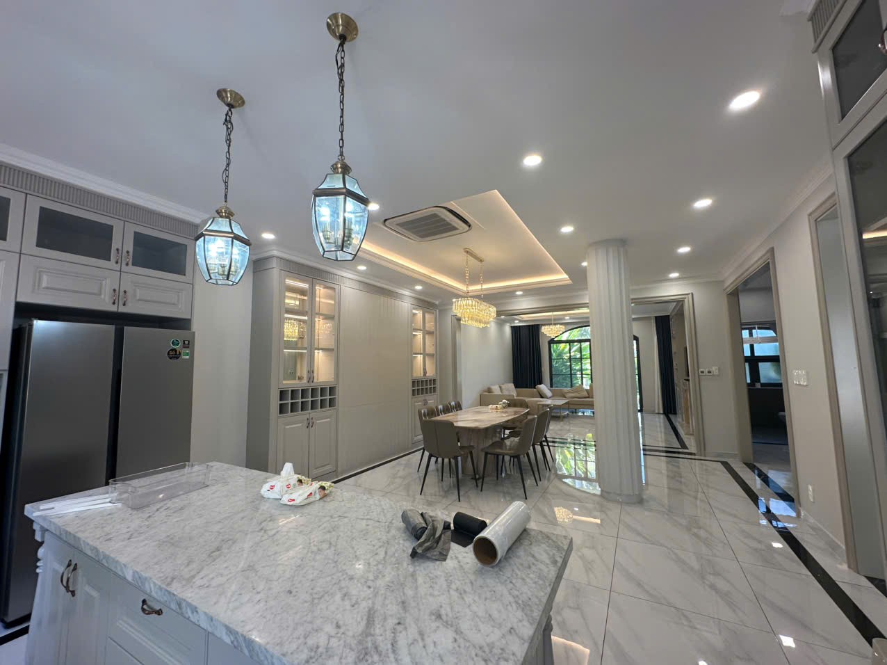 Cho thuê Biệt thự Phường Phú Mỹ, Quận 7, Diện tích 195m², Giá Thương lượng 2