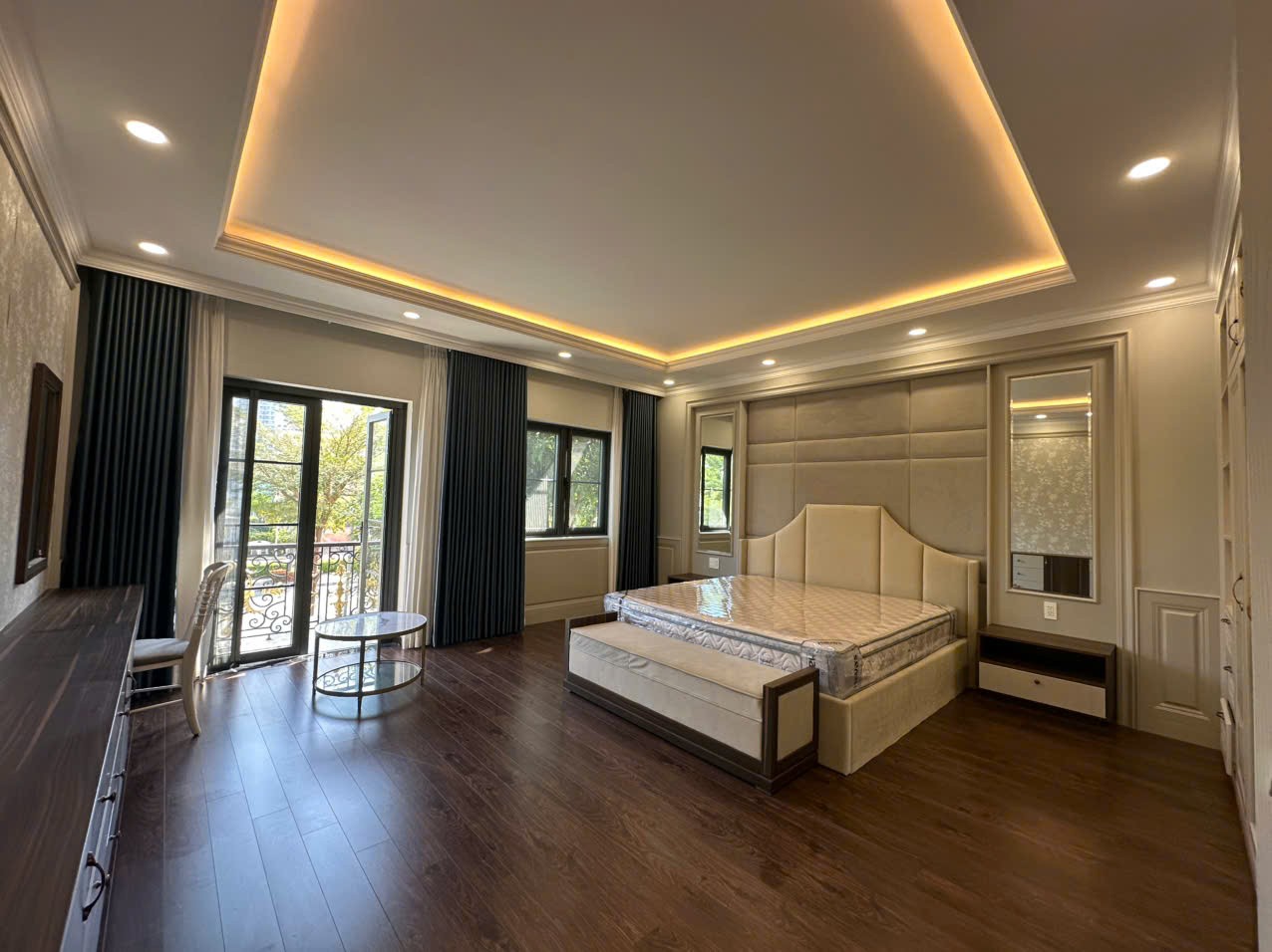 Cho thuê Biệt thự Phường Phú Mỹ, Quận 7, Diện tích 195m², Giá Thương lượng 11