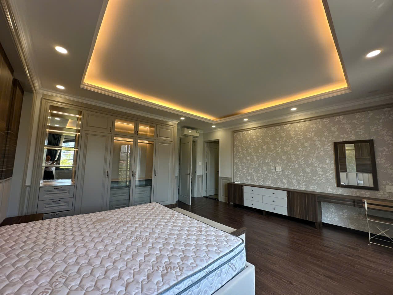 Cho thuê Biệt thự Phường Phú Mỹ, Quận 7, Diện tích 195m², Giá Thương lượng 15